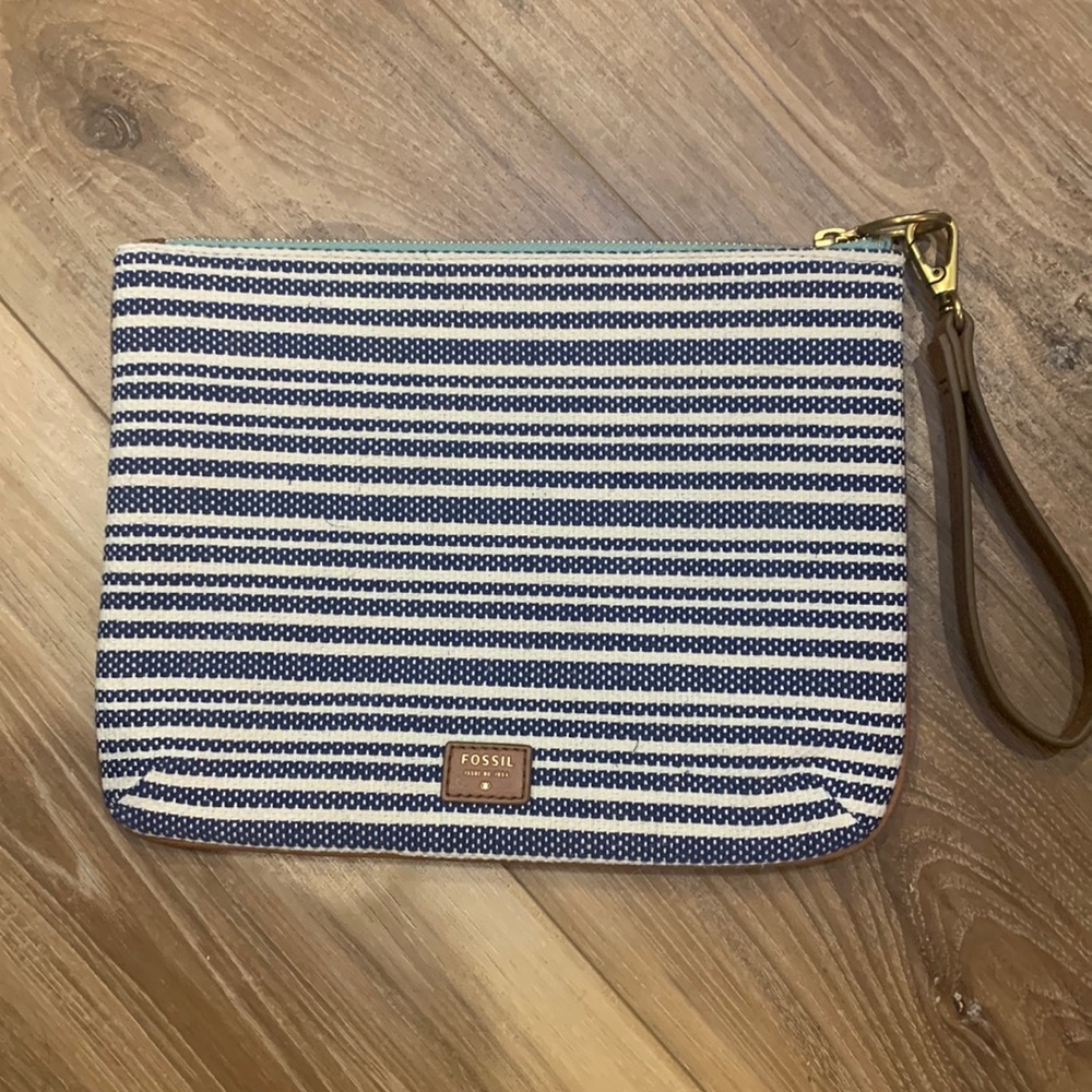 Fossil clutch